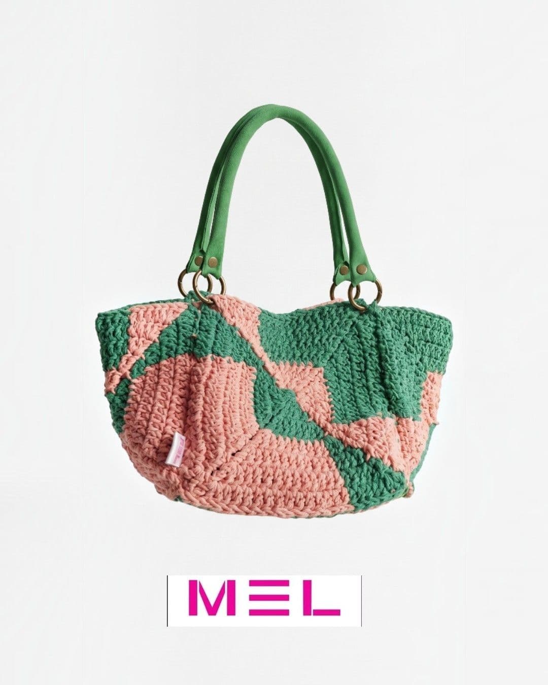 Cartera en crochet y cuero