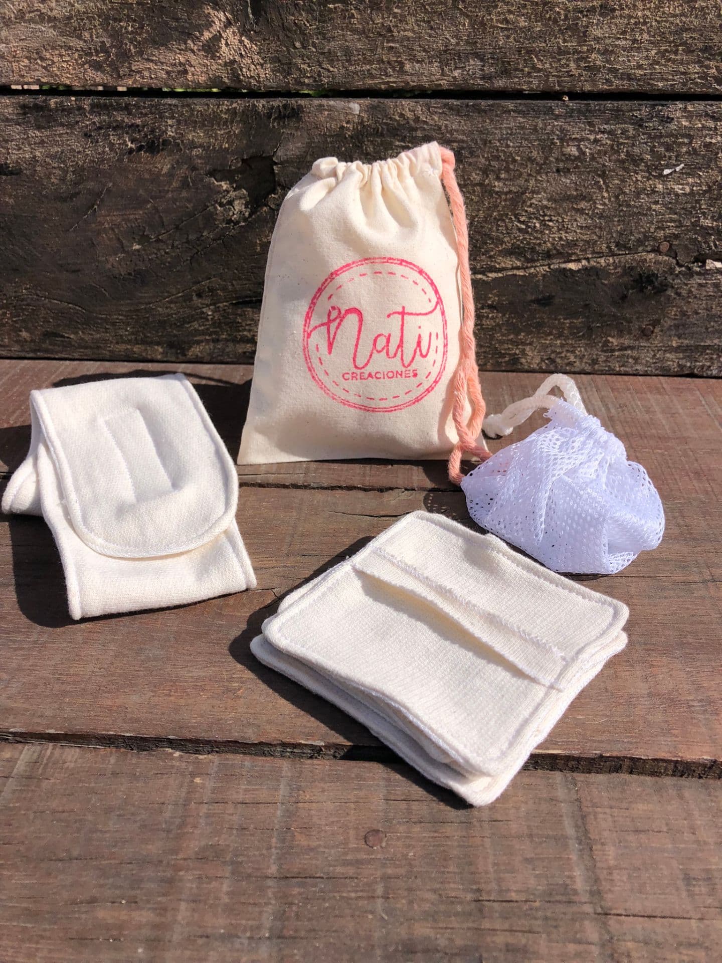 Discos desmaquillantes mas bolsas de lavado, guardado y vincha para skincare.
