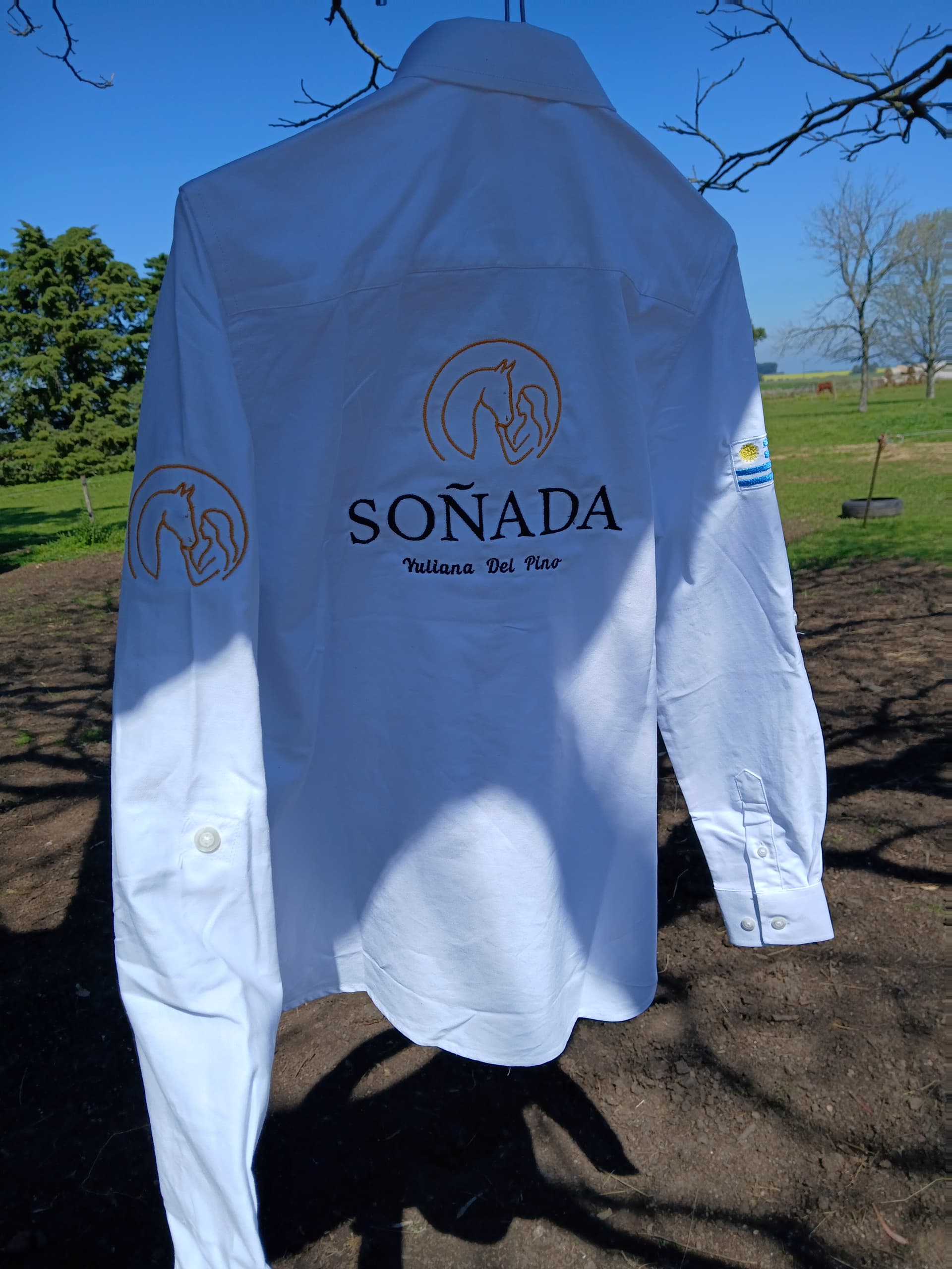 Camisas Bordadas