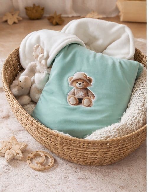 🧸 Acolchado para bebé en plush verde musgo